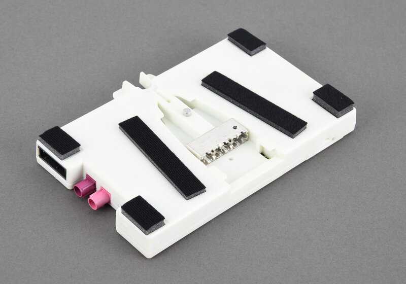 Telematic Box 3 Oem 84105A59D28 Communication Module for BMW F44, G42, G20, G80, G22, G26, G82, F90, G30, G32, G11N, G12N, F97, G01, F98, G02, F95, G05, F96, G06, G07. BMW original.