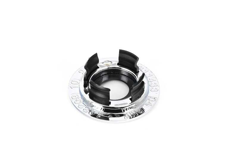 Tapa embellecedora toma de corriente OEM 51477311436 para BMW F31. Pieza original BMW.