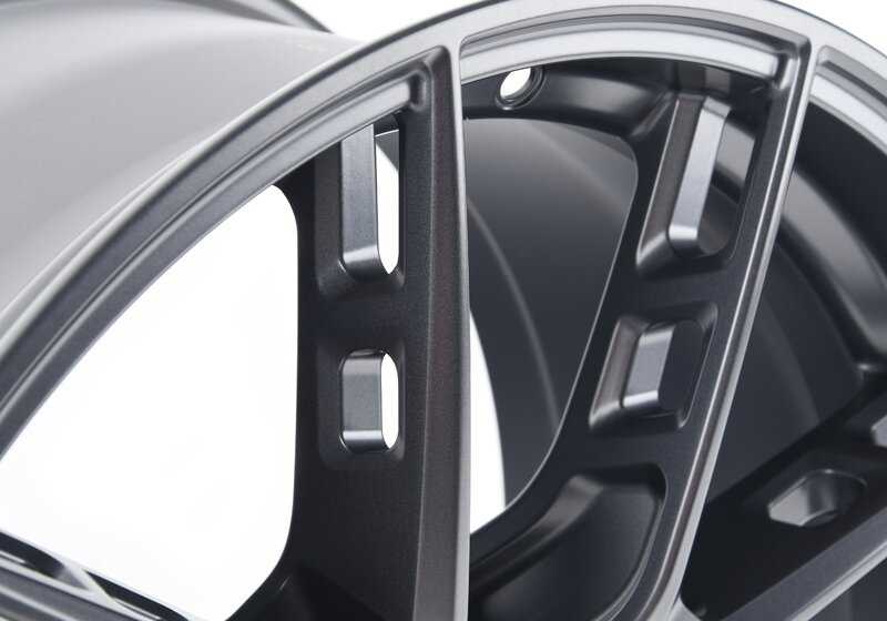 Piene in lega M Y-Speiche 963 per BMW G87, G80, G81, G82 (OEM 36108746990). BMW originale.