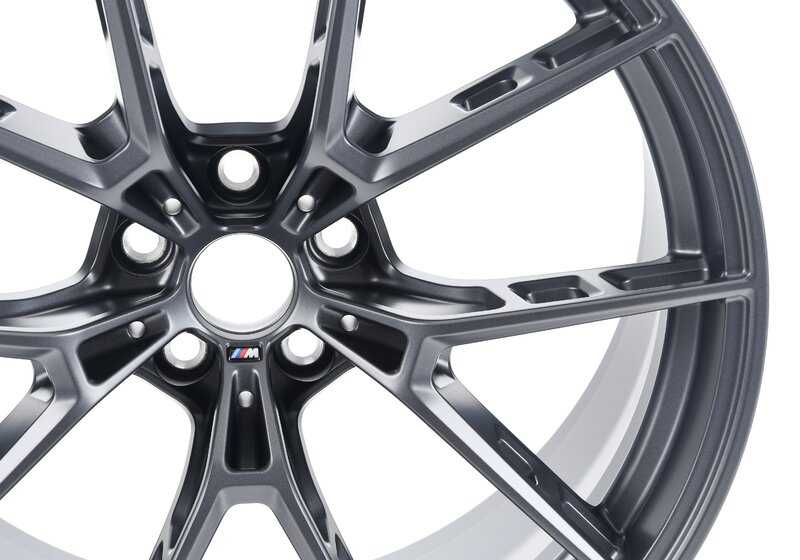 Piene in lega M Y-Speiche 963 per BMW G87, G80, G81, G82 (OEM 36108746990). BMW originale.