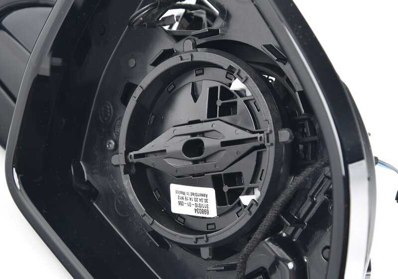 Retrovisor derecho calefactable con memoria OEM 51168738350 para BMW X5 G05 y X7 G07. Original BMW.