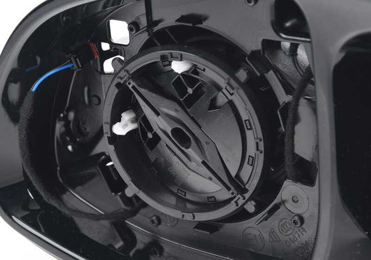 Espelho traseiro externo esquerdo aquecido com memória OEM 51168080291 para BMW F95. BMW original.