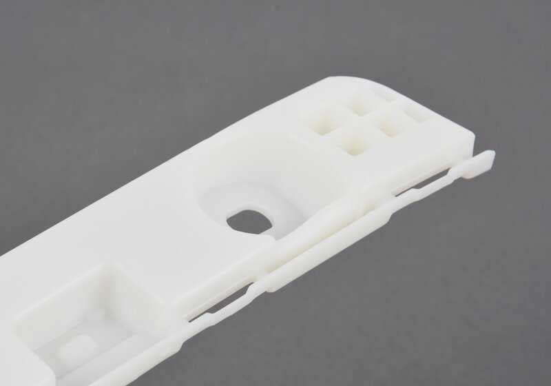 Soporte lateral derecho OEM 51778076446 para BMW G82, G82N, G83 y G83N. Pieza original BMW.