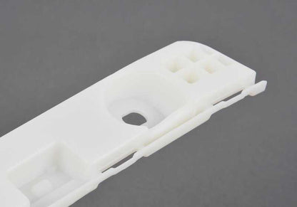 Soporte lateral derecho OEM 51778076446 para BMW G82, G82N, G83 y G83N. Pieza original BMW.