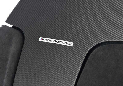 Panel trasero M Performance en carbono y Alcantara OEM 52105A40302 para BMW G20 (316d, 318d) modelos entre 2020 y 2027. Mejora interior deportivo exclusivo. Original BMW.