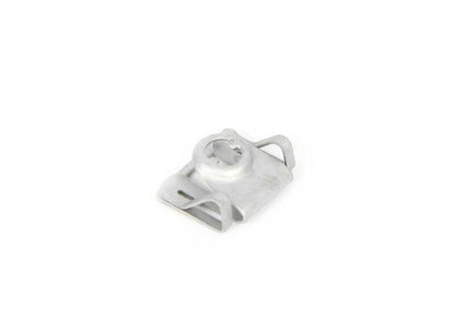 Clip de sujeción OEM 51718176503 para BMW E39, E38, E52. Original BMW.