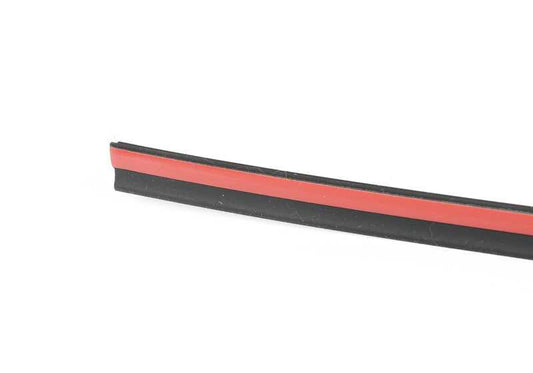 Cubierta superior del parabrisas OEM 51317292394 para BMW F15, F85. Pieza original BMW. Ideal para sustituir la tapa plástica que cubre la parte superior del parabrisas.