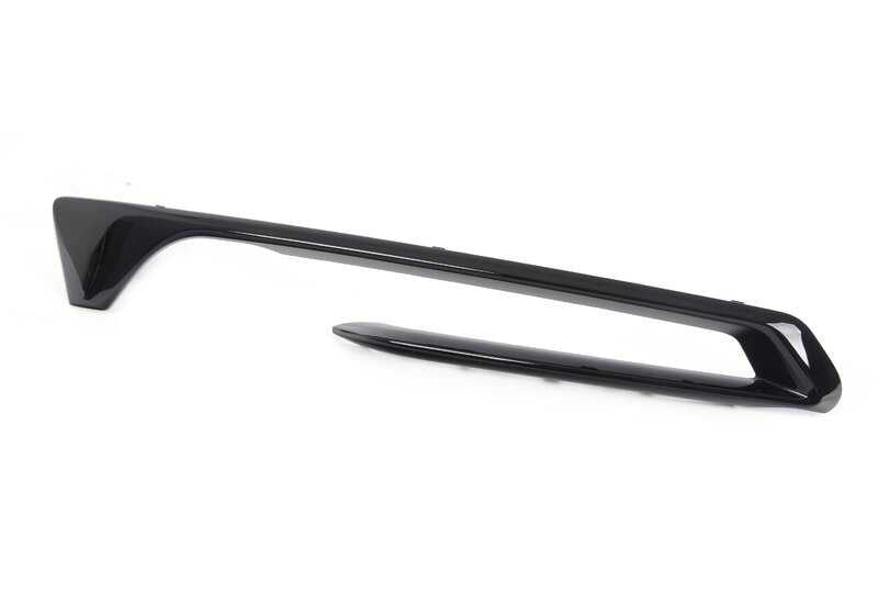 Rejilla embellecedora derecha OEM 51117452304 para BMW F22, F23. Original BMW.
