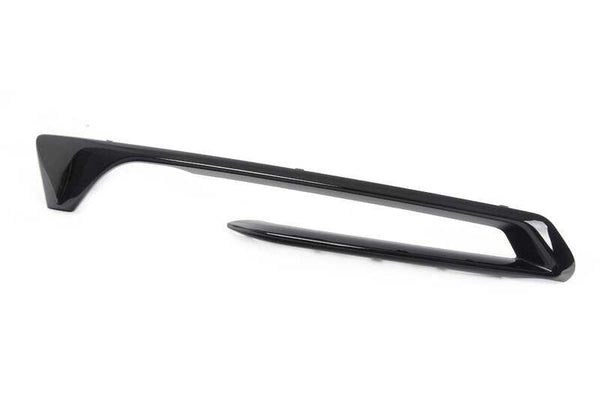 Rejilla embellecedora derecha OEM 51117452304 para BMW F22, F23. Original BMW.