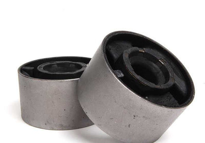 Silentblocks of Suspension Arm (Trapezgummis) OEM 31129059288 für BMW E36 und Z3. Originaler BMW Ersatz.