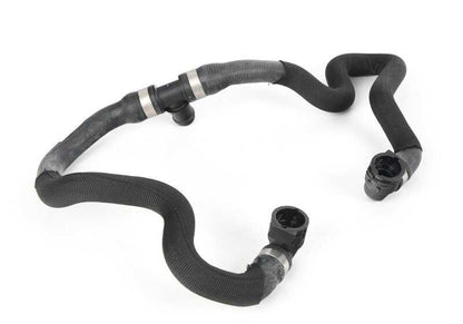 Manguera de refrigeración OEM 17517566393 para BMW F01, F02 (760i, 760Li) con motor N74. Original BMW.