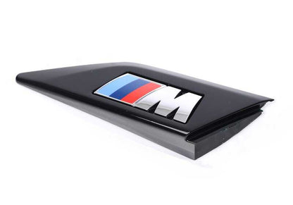 Emblema lateral derecho M (badge) OEM 51145A1DAF2 para BMW X7 G07. Original BMW.