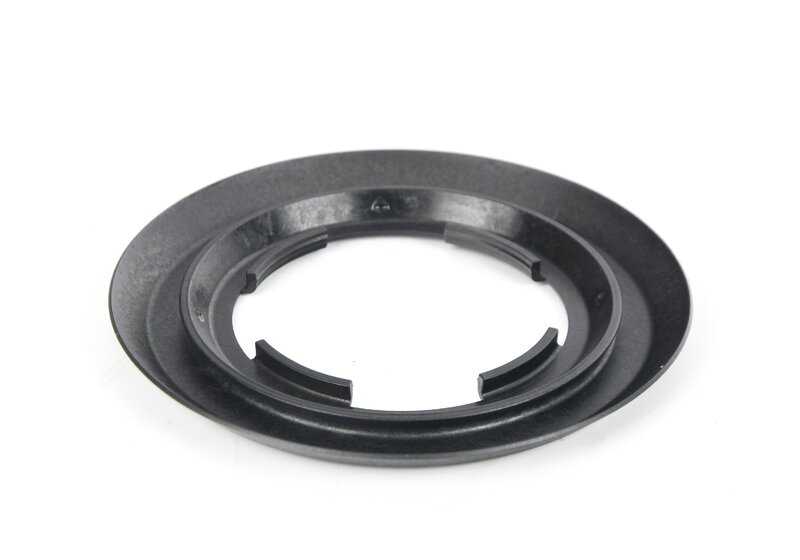 Placa protectora de plástico OEM 33205A31900 para BMW F20, F21, F22, F23, F30, F31, F34, F35, G20, G21, G28, F32, F33, F36, G22, G23, G26, G30, G31, G60, G61, G68, G32, G11, G12, G70, G01, G45, G02, G05, G18, G06, G29. Original BMW.
