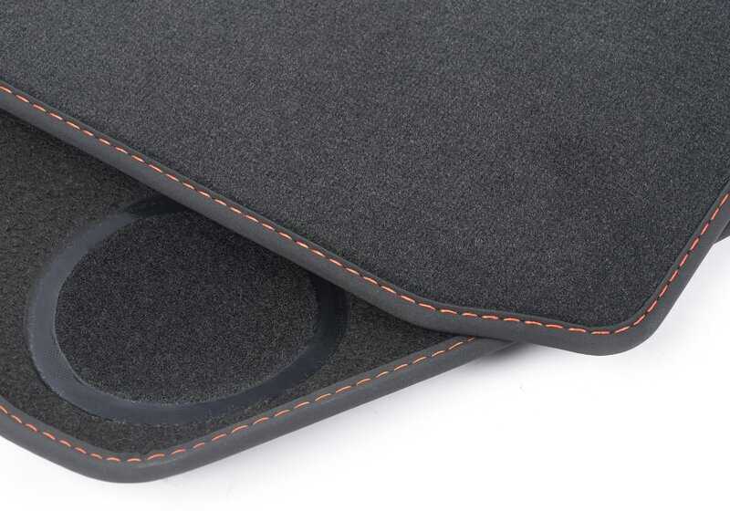 Juego de alfombrillas de terciopelo OEM 51478074063 color naranja para BMW F87N (Serie 2 Coupé M2). Original BMW.