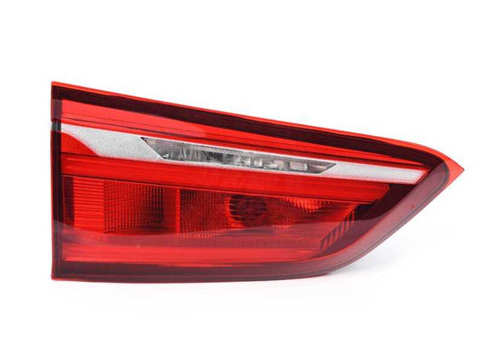 Luz trasera en tapa del maletero izquierda OEM 63217350697 para BMW X1 F48. Original BMW.