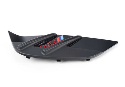 Respirador de ar à direita para BMW 4 G82 Series (OEM 51138086132). BMW original