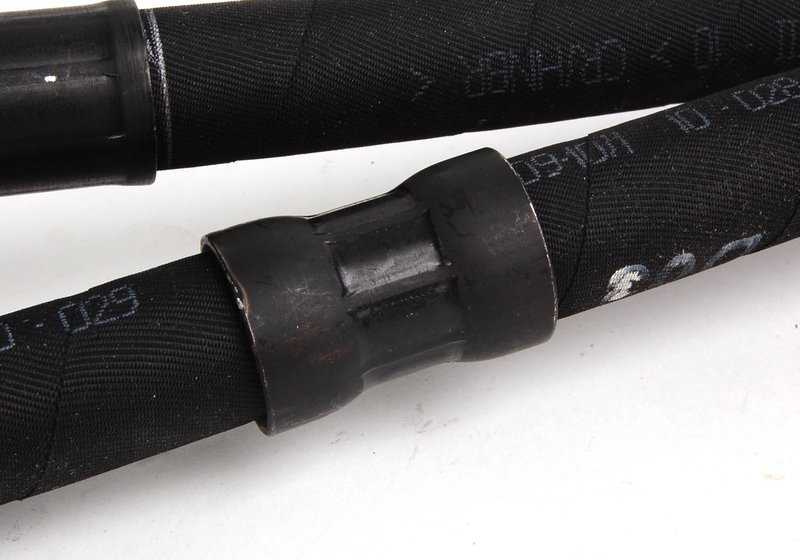 Tubo de presión dirección asistida OEM 32416764725 para BMW E46. Recambio original BMW.