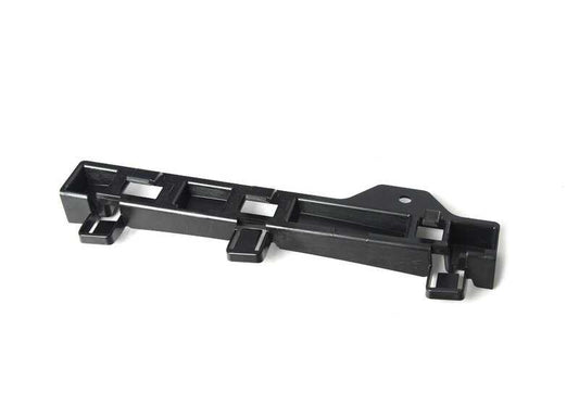 Soporte de faldón lateral delantero derecho OEM 51778066886 para BMW F87. Original BMW.