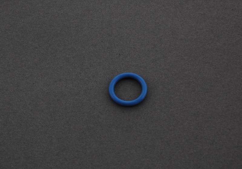 Junta tórica (O-Ring) OEM 13627515272 para BMW {E81, E82, E87, E88, E46, E90, E91, E92, E93, E60, E61, F10, F11, F18, E63, E64, E65, E66, F01, F02, E84, E83, F25, E53, E70, E85, E86, E89} y MINI {R50, R52, R53}. Original BMW y MINI.