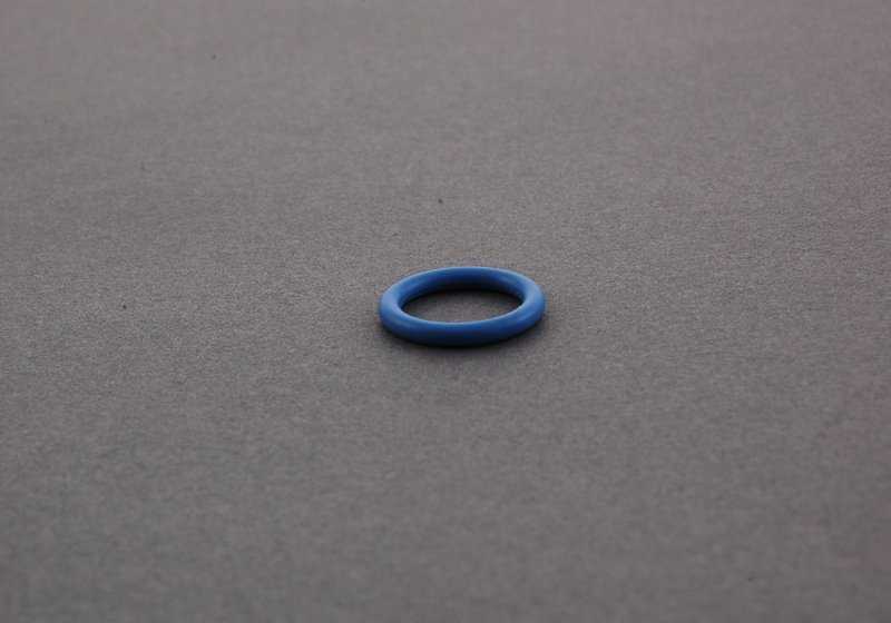 Junta tórica (O-Ring) OEM 13627515272 para BMW {E81, E82, E87, E88, E46, E90, E91, E92, E93, E60, E61, F10, F11, F18, E63, E64, E65, E66, F01, F02, E84, E83, F25, E53, E70, E85, E86, E89} y MINI {R50, R52, R53}. Original BMW y MINI.
