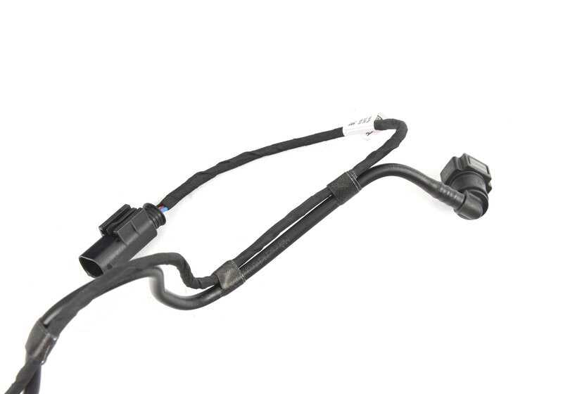 OEM fuel tube 16197205044 for BMW X5 E70, E70N and BMW X6 E71. Original BMW replacement.