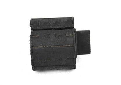 Suporte de borracha traseiro para BMW Série 5 G30, G31, G38, Série 6 G32, Série 7 G11, G12, X3 G01, X4 G02 (OEM 33316868535). BMW original