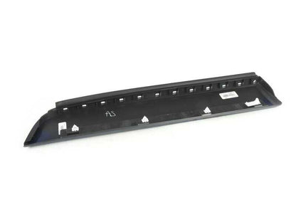 Moldura lateral puerta trasera derecha OEM 51138052084 para BMW X3 F25 y X4 F26. Original BMW.