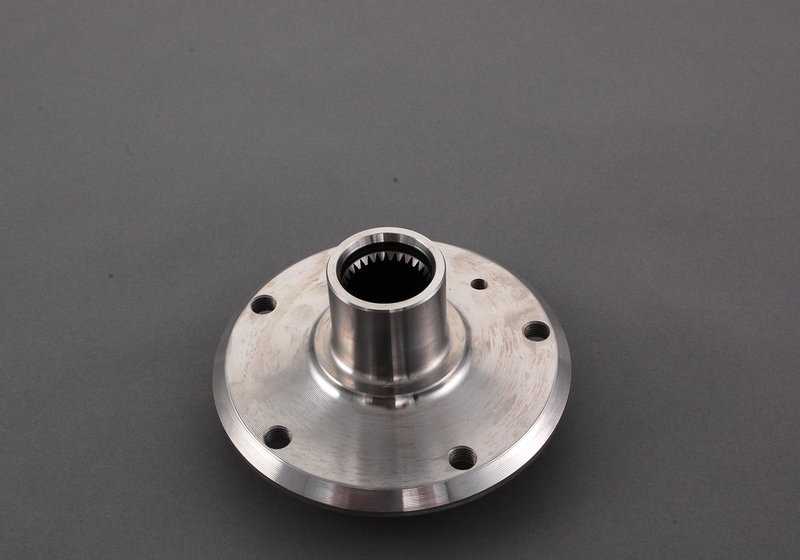OEM 33411093371 Flange de transmissão traseira para BMW E39 {520d, 520i} Compatível com modelos feitos entre 1996 e 2003. BMW original.