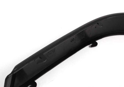 Moldura lateral derecha paragolpes M Technic OEM 51112265638 para BMW Serie 3 E36. Original BMW.
