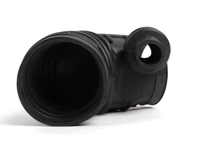Manguito de admisión de aire OEM 13711726325 para BMW E30. Pieza de unión entre el filtro de aire y el caudalímetro. Compatible con todos los motores del BMW Serie 3 E30. Original BMW.