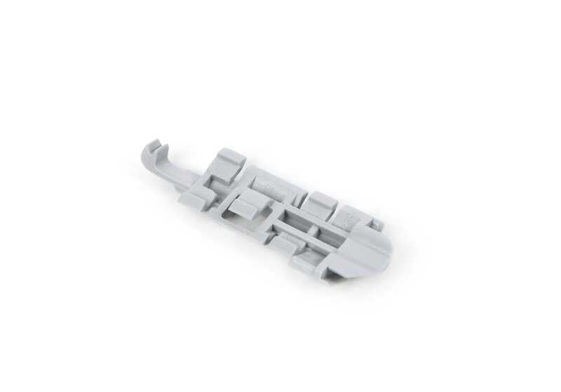 Moldura de unión izquierda OEM 51377317039 para BMW F31. Original BMW.