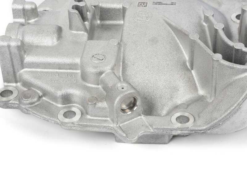 Tapa trasera del diferencial OEM 33118677753 para BMW G42, G20, G21, G22, G23, G26, G29. Compatible con versiones 230i, M240i, 320d xDrive, 320i. Original BMW.