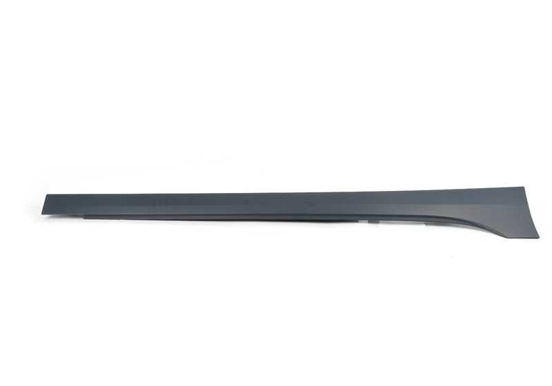 Cubierta embellecedor lateral derecha imprimada OEM 51779464568 para BMW F40, F44. Original BMW.