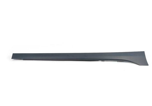 Cubierta embellecedor lateral derecha imprimada OEM 51779464568 para BMW F40, F44. Original BMW.