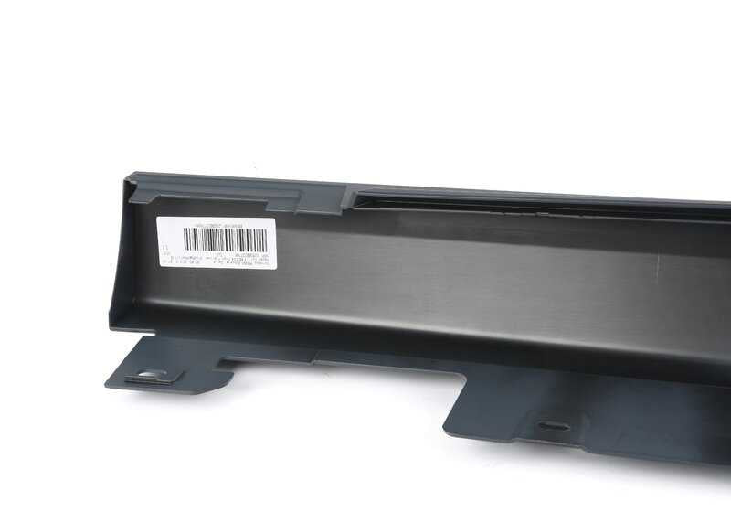 Cubierta embellecedor lateral derecha imprimada OEM 51779464568 para BMW F40, F44. Original BMW.