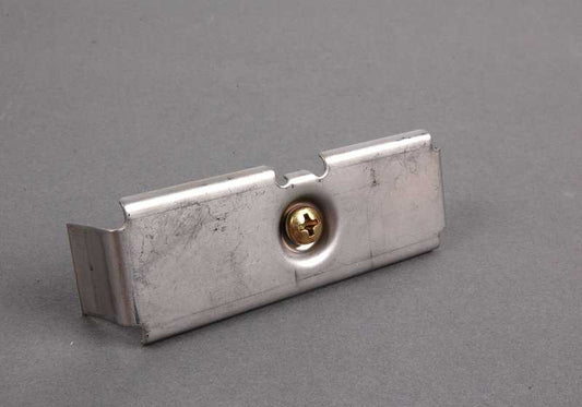 OM 16121181912 Suporte do tubo de combustível para BMW E36, E39, Z3. BMW original.