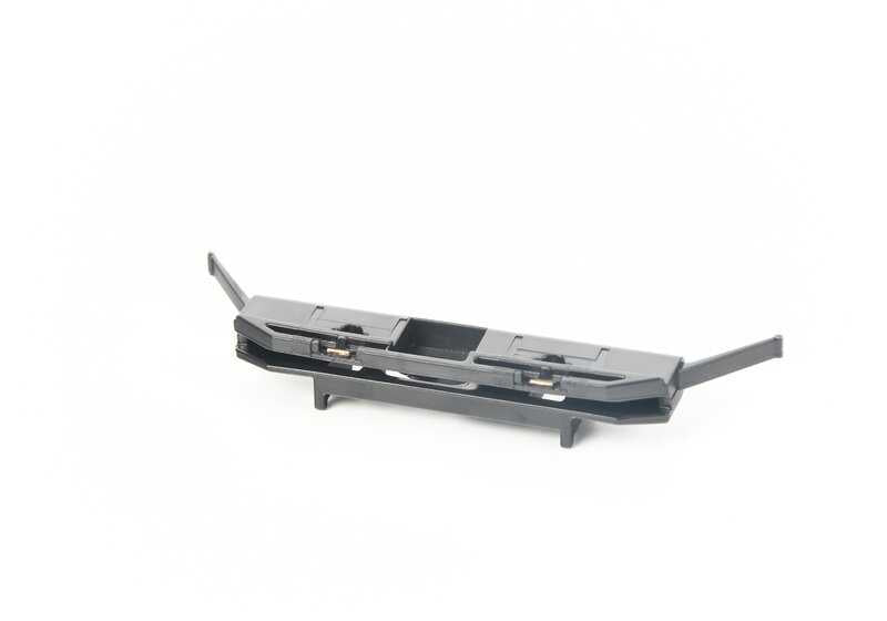 Clip (51137357283) per BMW F90, G30, G31, G11, G12. BMW originale