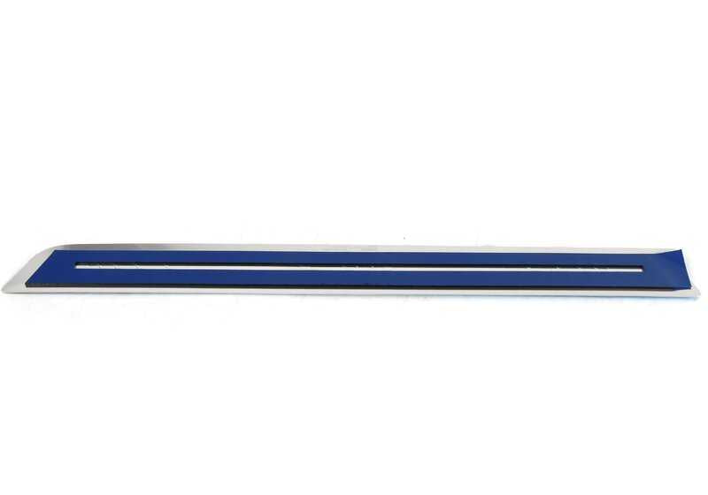 Embellecedor de entrada delantero M / Umbral para BMW U06, I20 . Original BMW