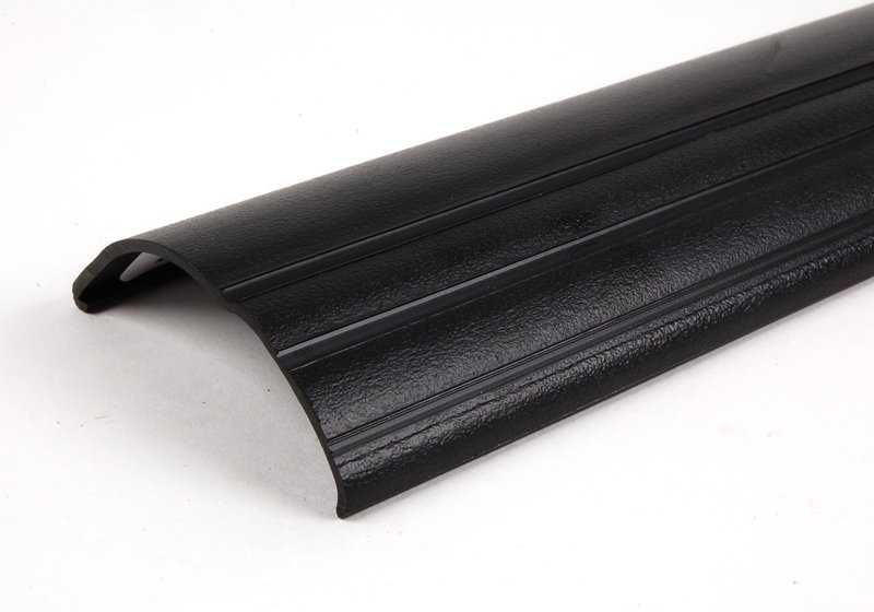 Embellecedor entrada puerta delantera OEM 51478204004 para BMW Serie 5 E39 (520d, 520i) modelos fabricados 1996-2003. Pieza original BMW, color negro.