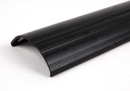 Embellecedor entrada puerta delantera OEM 51478204004 para BMW Serie 5 E39 (520d, 520i) modelos fabricados 1996-2003. Pieza original BMW, color negro.