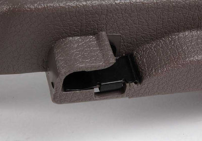Pieza lateral derecha color SANDGRAU OEM 51438189202 para BMW Serie 3 E36 (06/1993 - 08/2000). Original BMW.