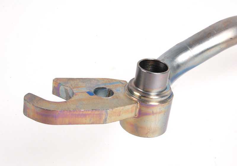 Tubo de retorno del radiador de aceite OEM 17227565938 para BMW E60, E60N, E61, E61N, E63, E63N, E64, E64N. Original BMW.