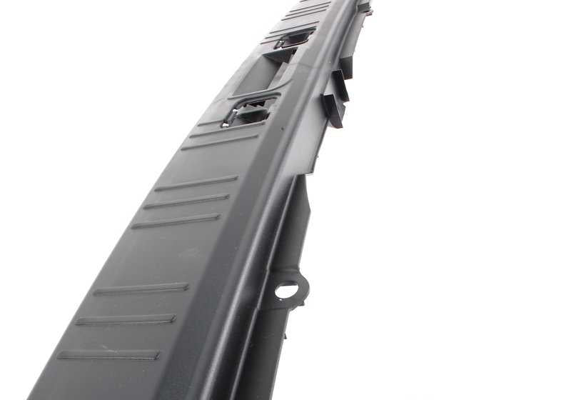 Protector de umbral de maletero OEM 51478185232 para BMW E39. Original BMW.