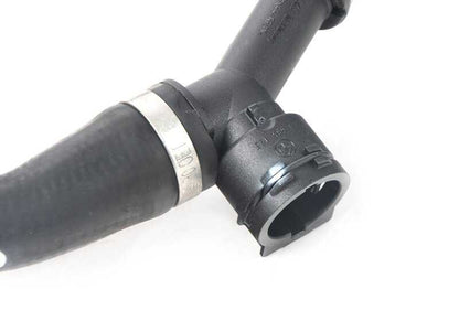 Manguera de refrigerante OEM 17128654845 para BMW G20, G21. Original BMW.