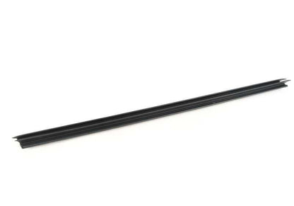 Sellado interior puerta delantera derecha OEM 51337205718 para BMW F25. Original BMW.