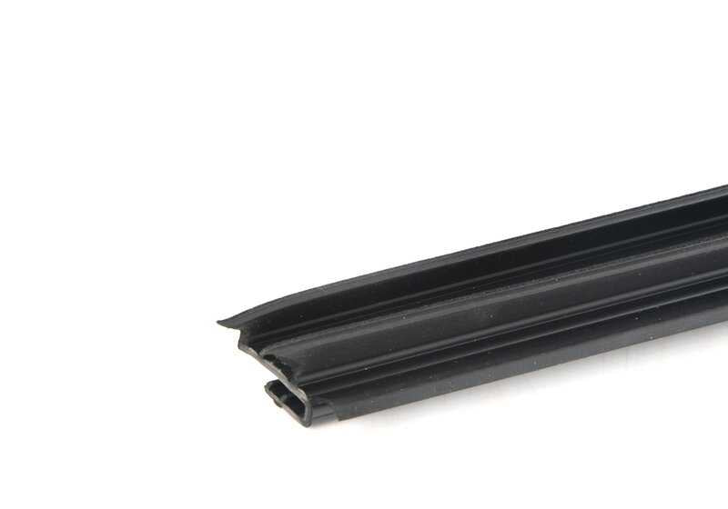 Sellado interior puerta delantera derecha OEM 51337205718 para BMW F25. Original BMW.