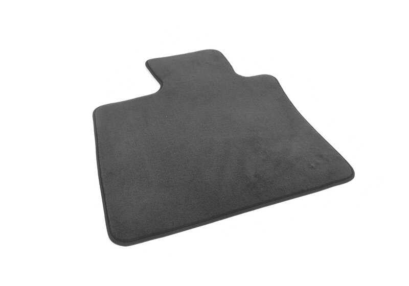Alfombrillas de goma OEM 51477439873 para BMW F16, F86. Original BMW.