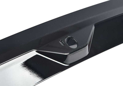 Spoiler per Trunk OEM 51625A310E6 per BMW X2 U10. Colore nero (Schwarz 2), miglioramento estetico e aerodinamico. BMW originale.
