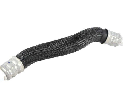 Tubería de refrigeración de aceite del motor OEM 17228654896 para BMW G42, G20, G22. Original BMW.