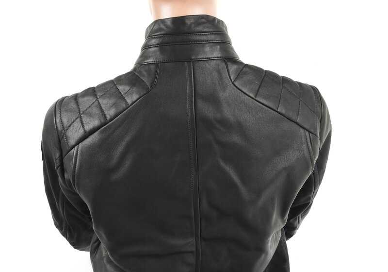 Chaqueta de cuero negra talla XL OEM 80142463161 válida para BMW. Original BMW.